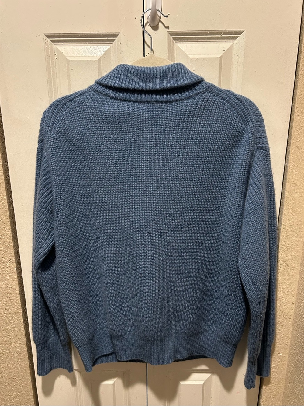Elie Tahari 100% Cashmere Knit Collared Sweater Long Sleeve , Medium - Picture 5 of 9